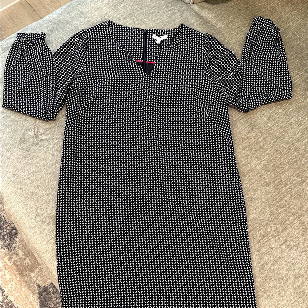 NWT Lila Rose Black and White Long Sleeve Dress Sz 10.